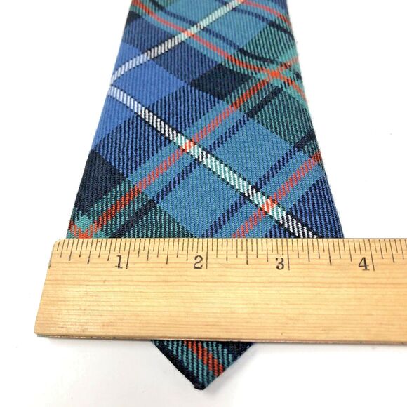 Lochcarron of Scotland Tartan Neck Tie Highlander Collection 100% New Pure Wool - Picture 9 of 9